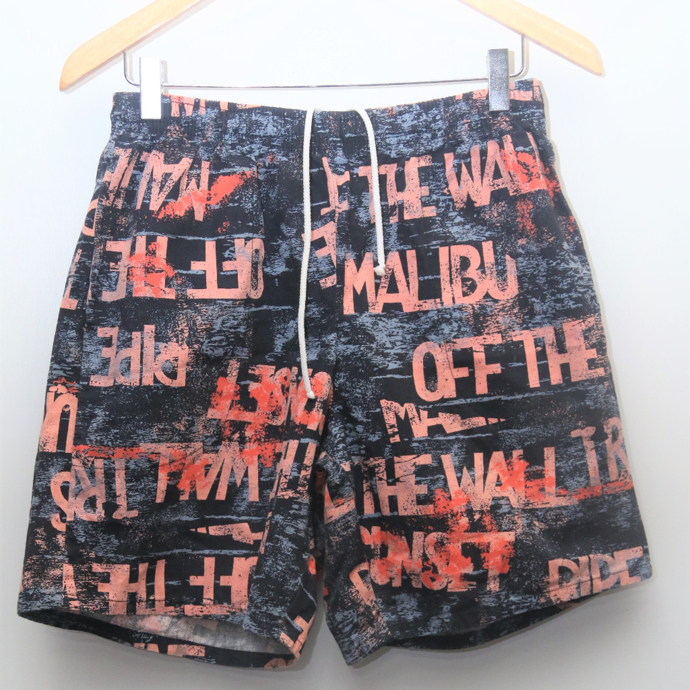 90's "WEEKENDS IN CALIFORNIA" Patterned Shorts